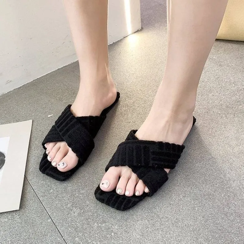 Criss Cross Pattern Women Slippers