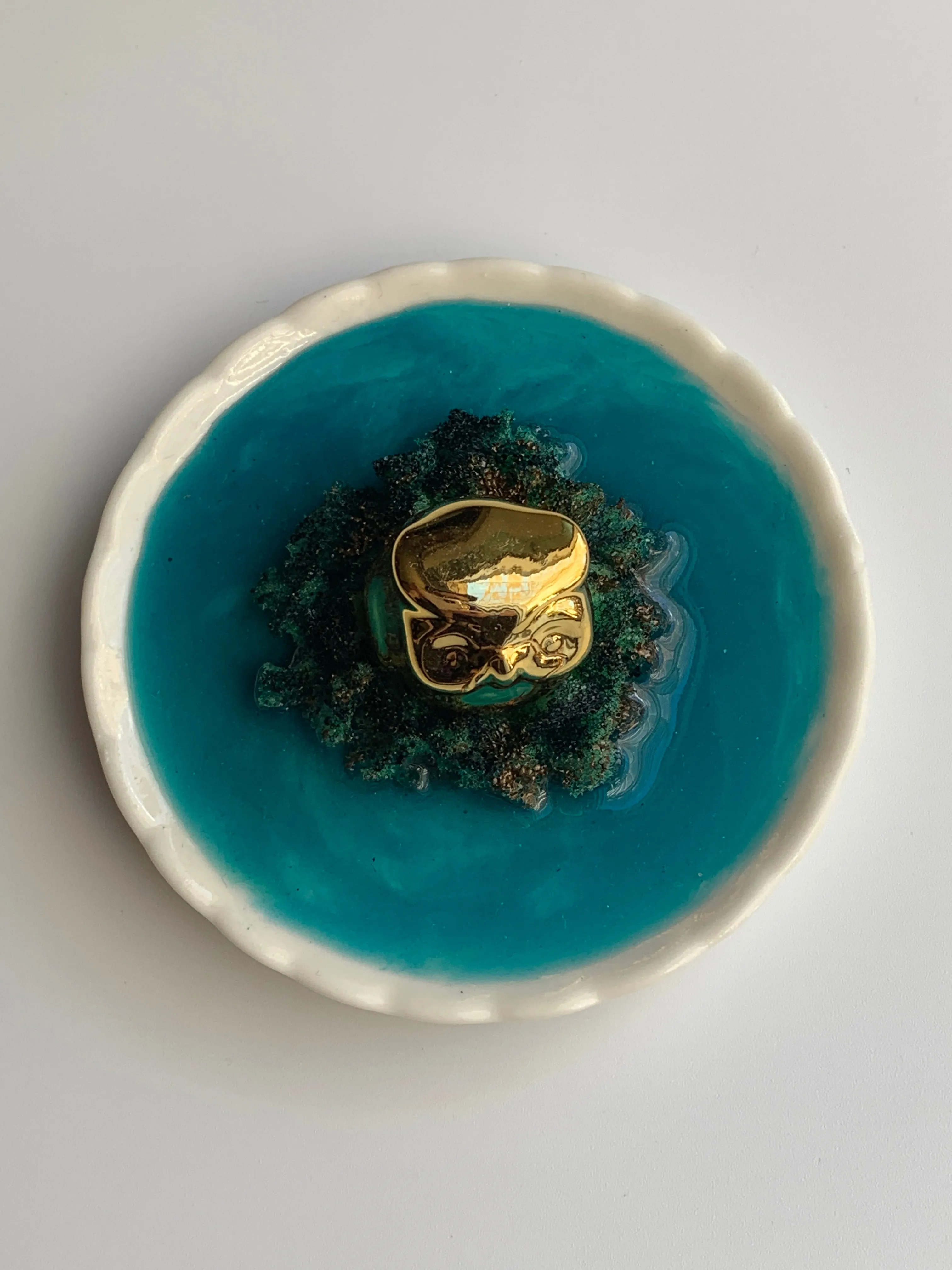 Golden Owl Ring Dish: 2' Round