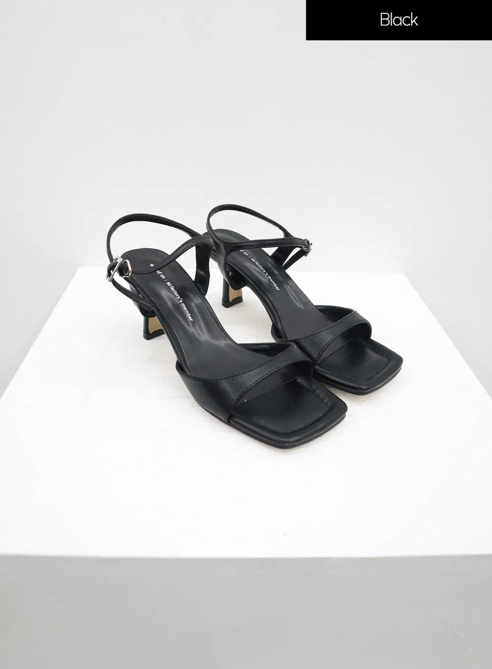 Heel Buckle Sandals IM323